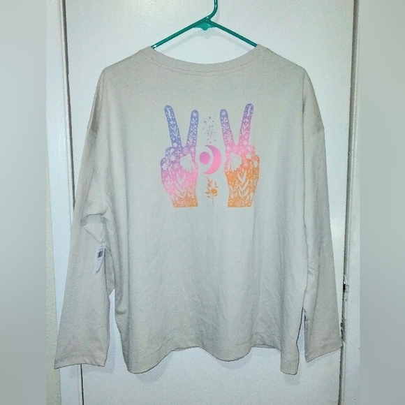Old Navy Loose Vintage Long Sleeve Graphic T Shirt size XL Beige New w/ Tags - Picture 7 of 14